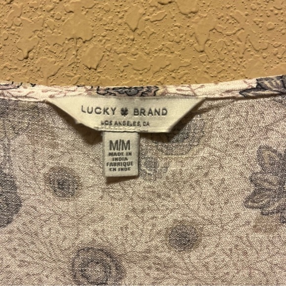 Lucky Brand, Women’s Floral, Crew Neck Top, Size Medium - Picture 4 of 8